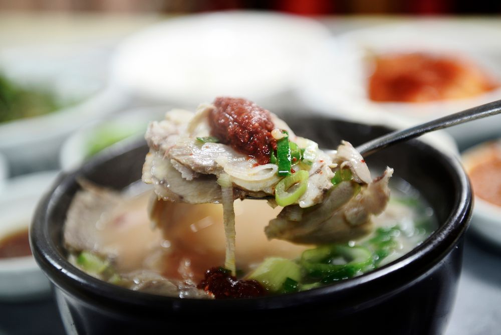 Dwaejigukbap